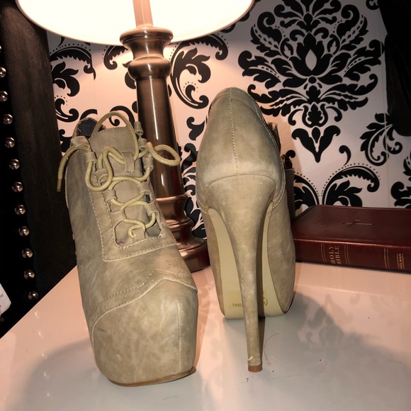 Booties - Picture 2 of 4